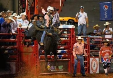 Peão Igor Lucas conquista 4º lugar em rodeio da ExpoKennedy