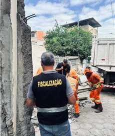 Prefeitura de Ipatinga realiza desocupação de áreas públicas na operação Cidade Segura