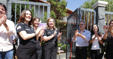 Governo de Minas entrega nova sede da delegacia de atendimento à mulher em Ibirité