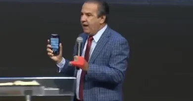 O que tem no celular de Silas Malafaia