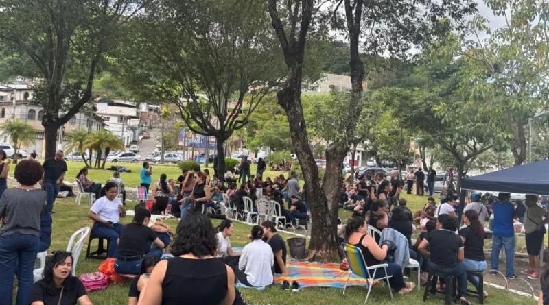 Servidores entram em greve em Timóteo e mantêm mobilização após rejeição de proposta