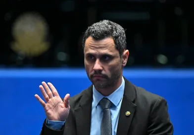 Eleições 2026: Cleitinho volta à disputa e corrida pelo Governo de Minas ganha novo cenário